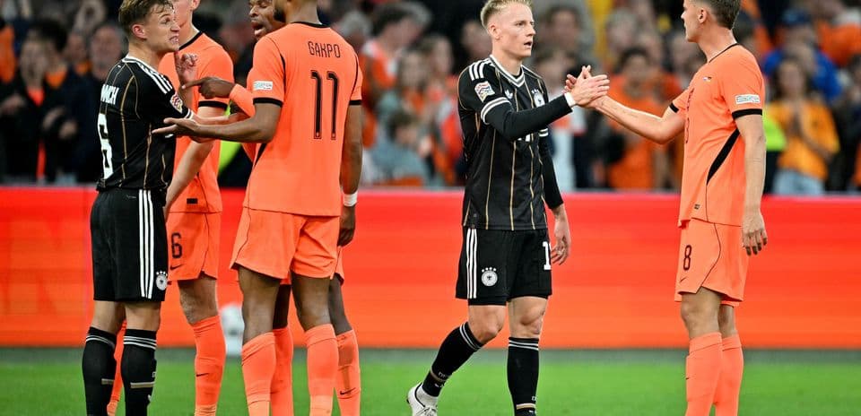 Países Bajos y Alemania empatan en un debut táctico para Xavi y Klopp