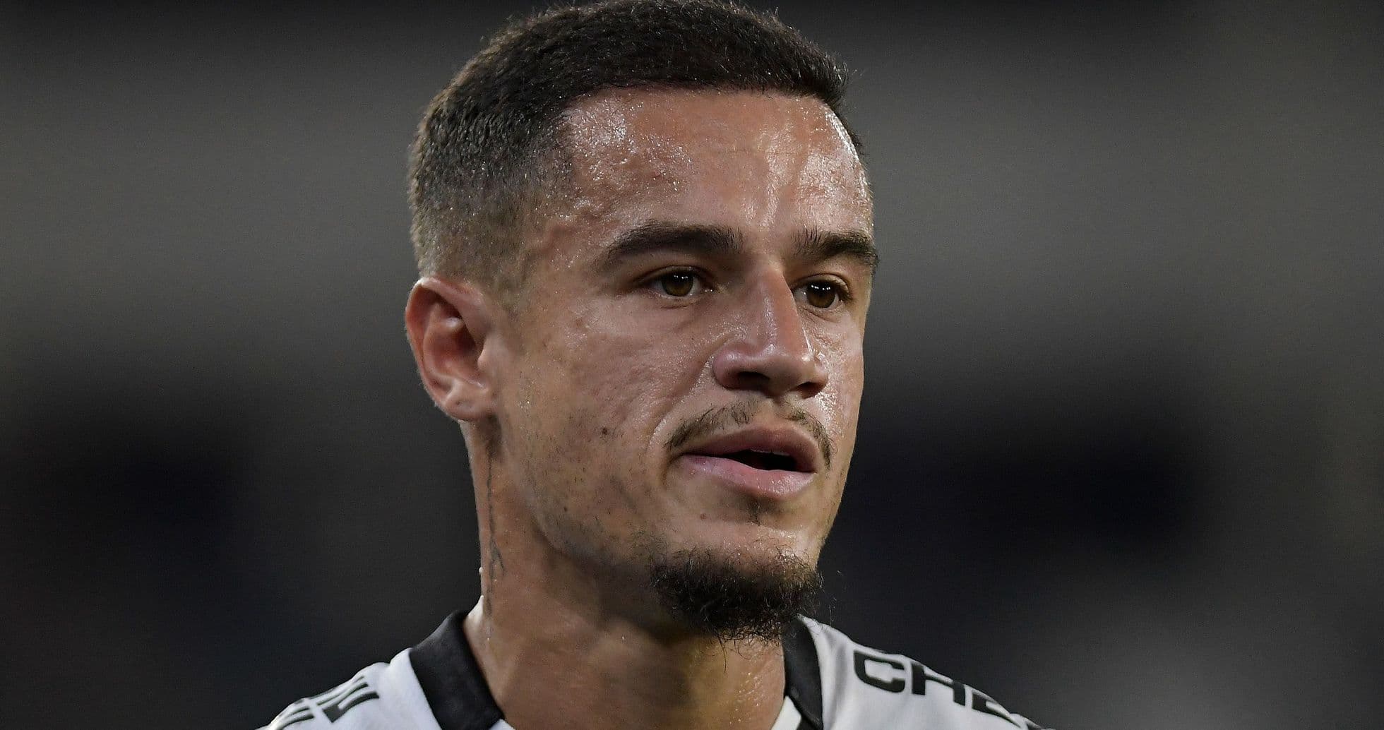 Philippe Coutinho se une a Neymar en Santos con contrato hasta fin de temporada