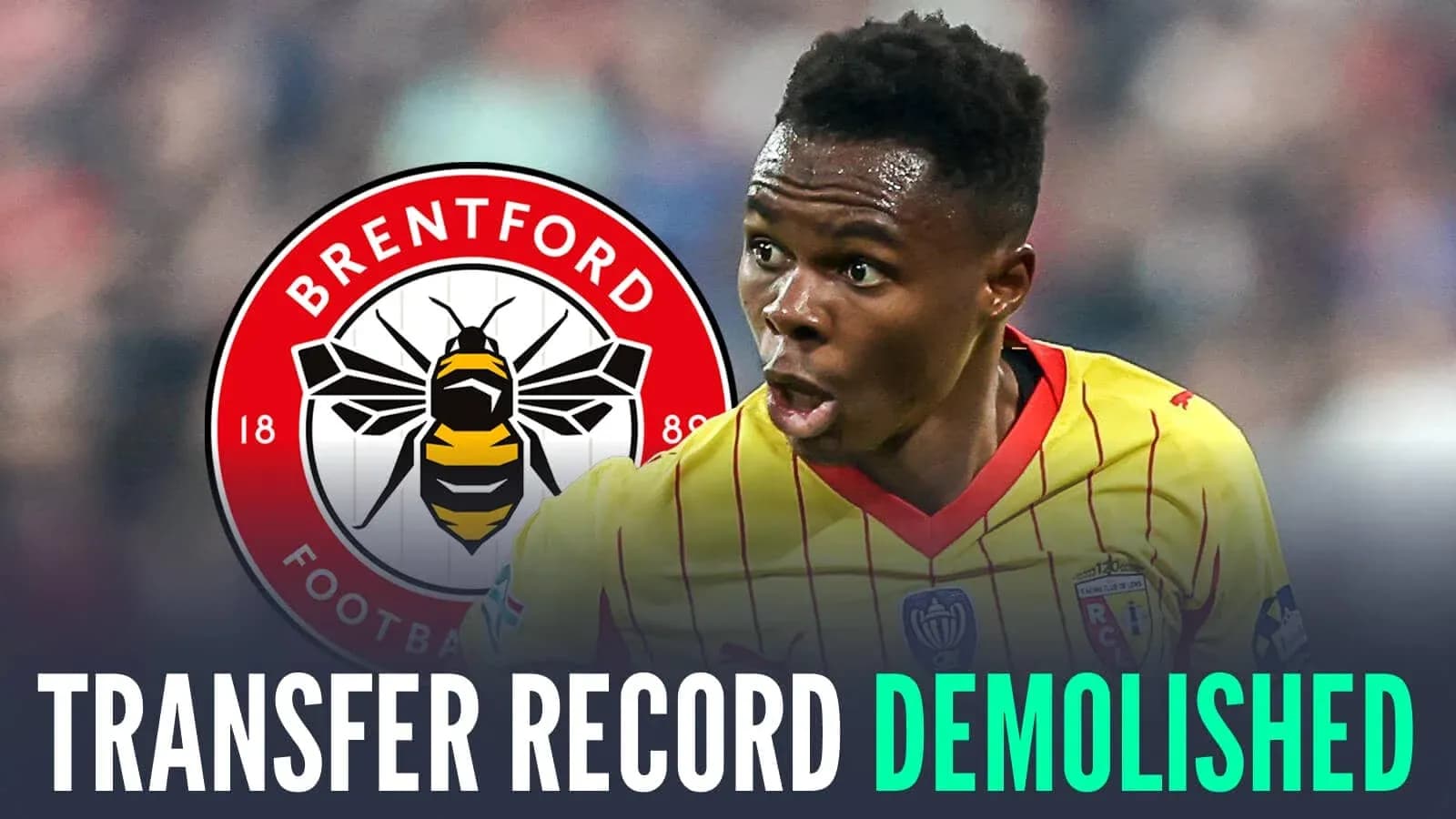Jugador reaccionando con camiseta de RC Lens y logo de Brentford Jugador reaccionando con camiseta de RC Lens y logo de Brentford