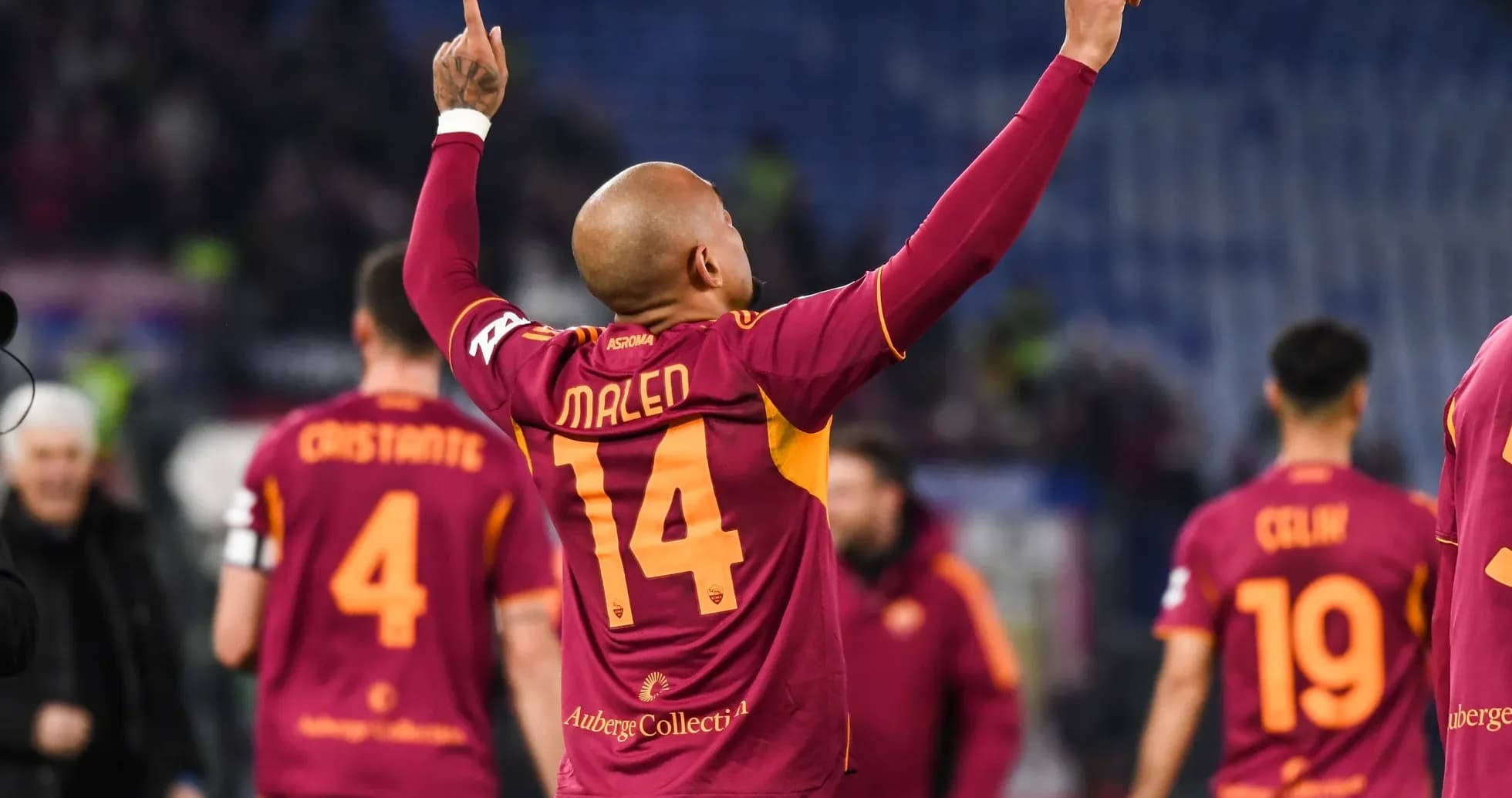 Jugadores de AS Roma celebrando un gol Jugadores de AS Roma celebrando un gol