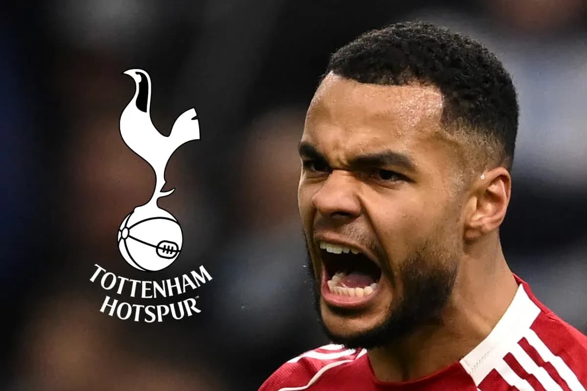 Jugador gritando con logo de Tottenham Hotspur Jugador gritando con logo de Tottenham Hotspur
