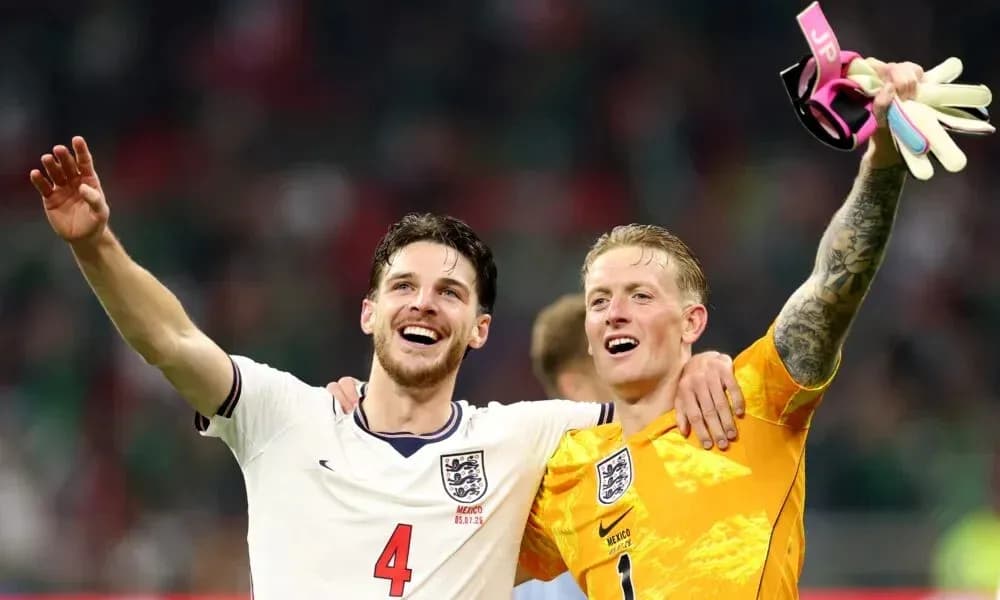 Jugadores de Inglaterra celebrando tras el partido Jugadores de Inglaterra celebrando tras el partido