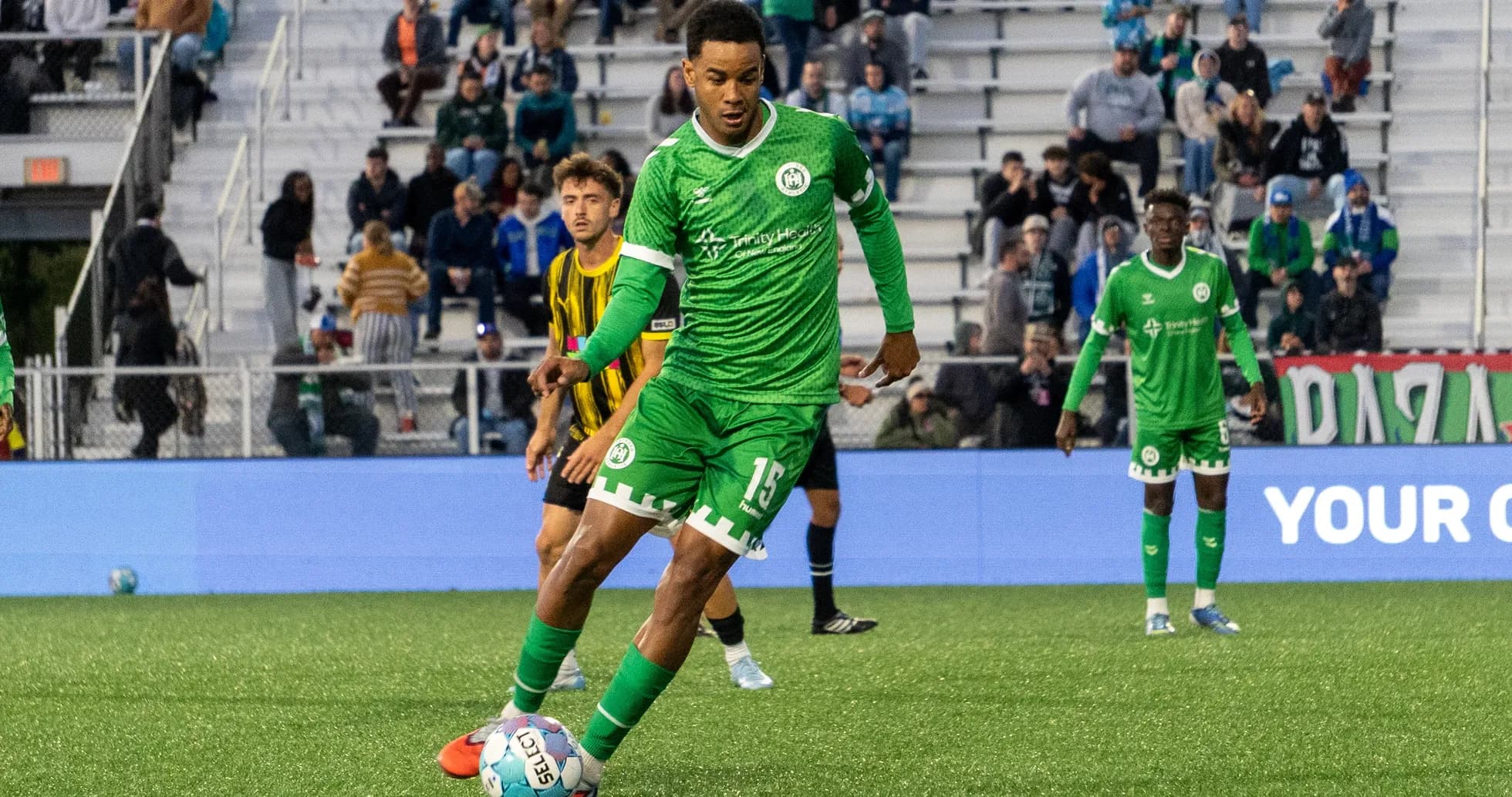 Jugador del Hartford Athletic en acción durante el partido Jugador del Hartford Athletic en acción durante el partido