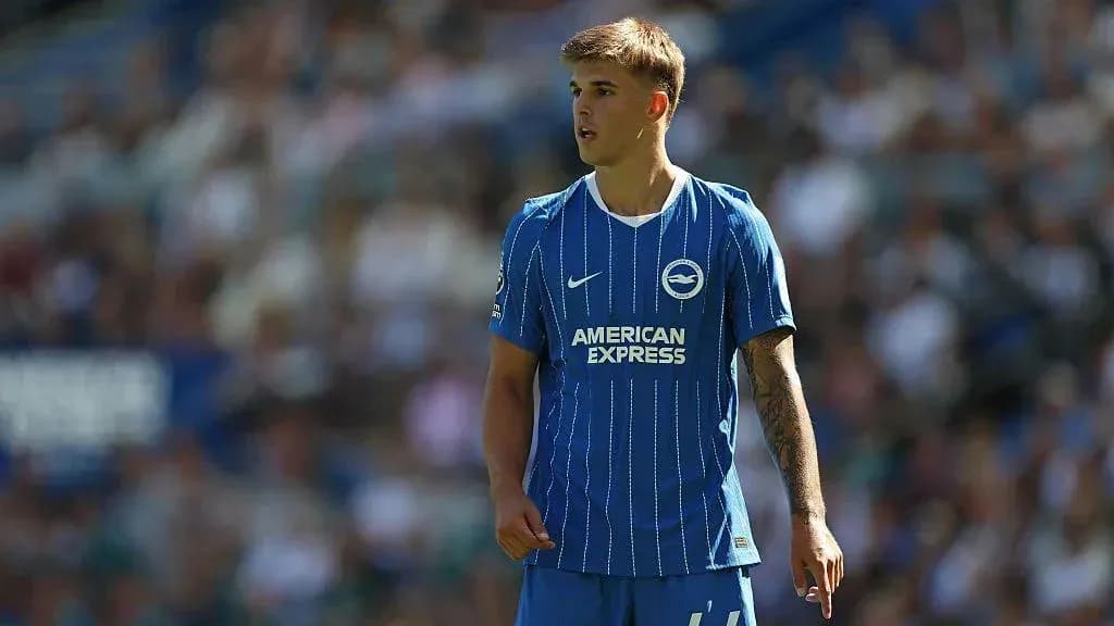 Jugador de Brighton en acción durante un partido Jugador de Brighton en acción durante un partido