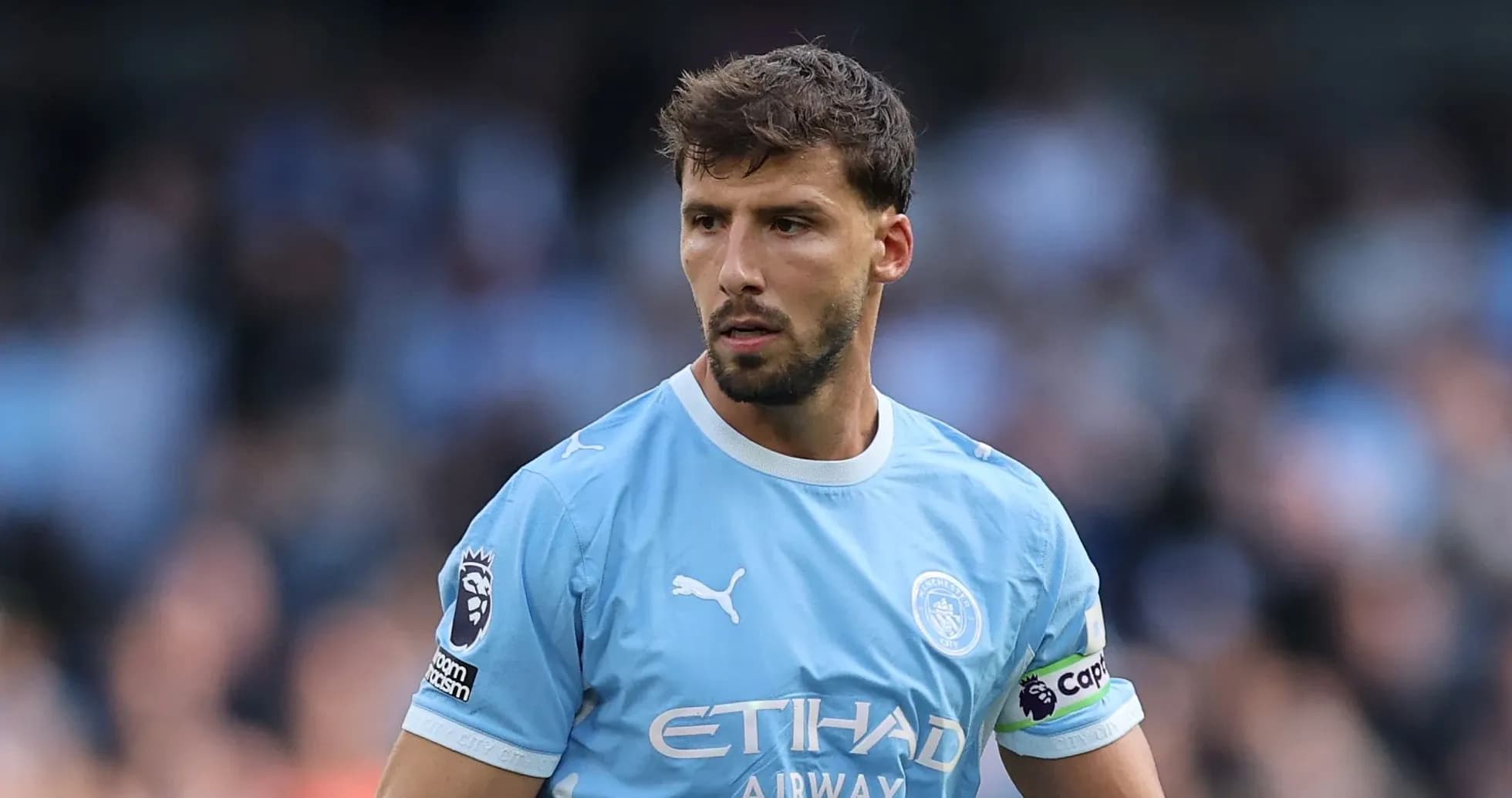 Jugador de Manchester City en el campo durante el partido Jugador de Manchester City en el campo durante el partido