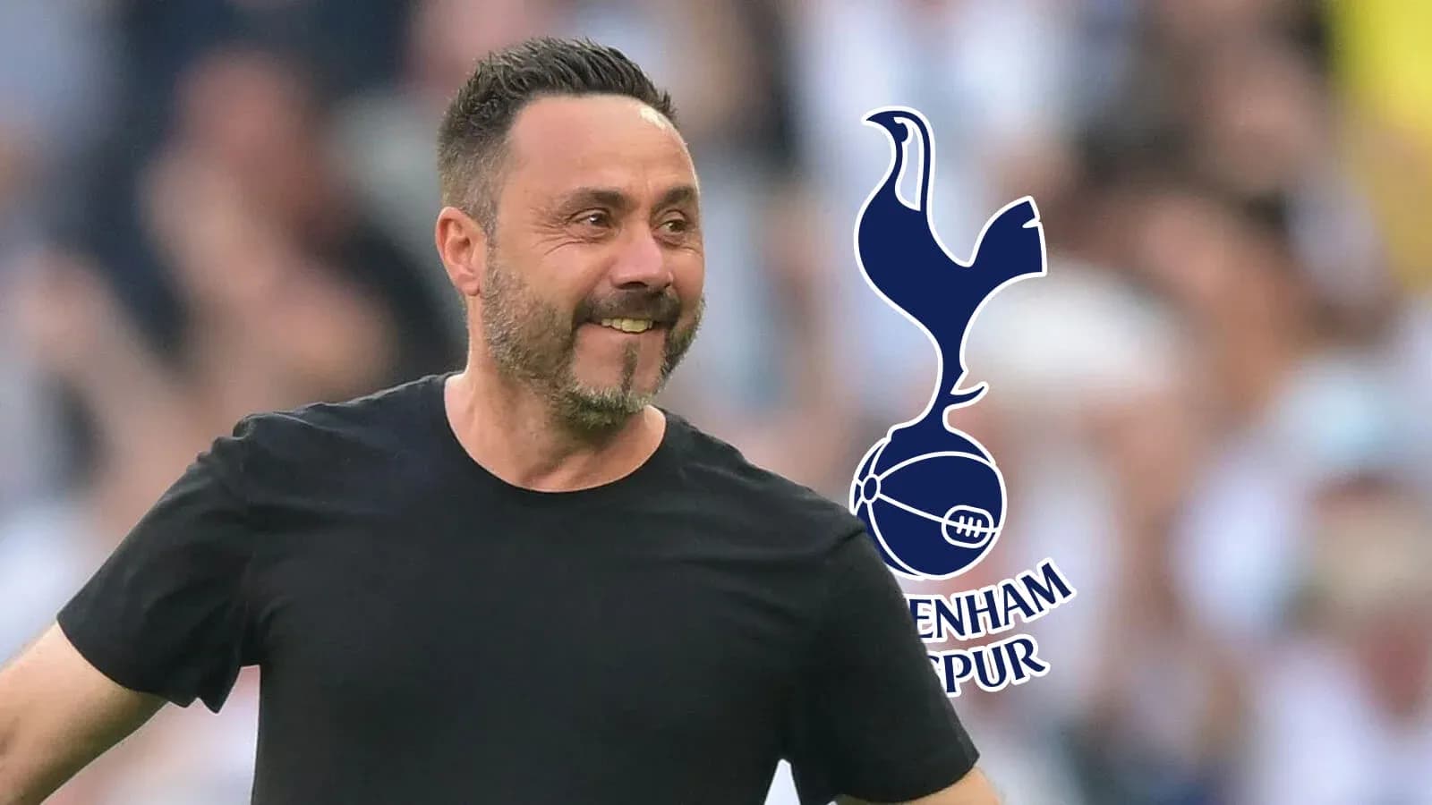 Entrenador de Tottenham celebrando en el campo Entrenador de Tottenham celebrando en el campo