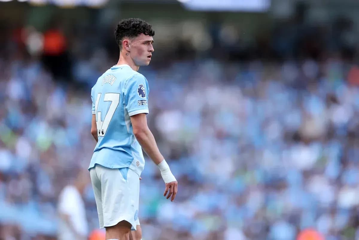 Phil Foden en partido con camiseta de Manchester City Phil Foden en partido con camiseta de Manchester City