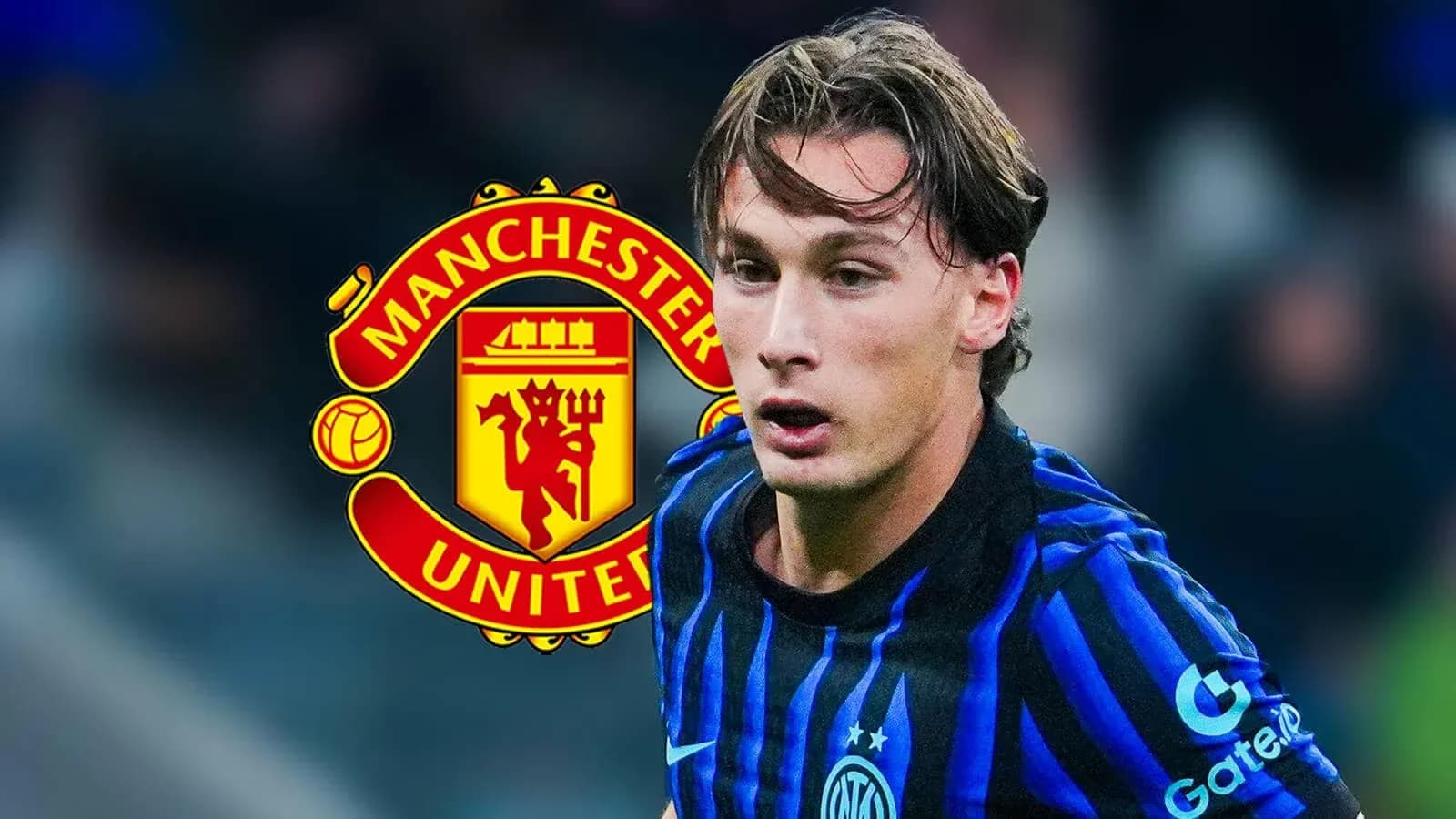 Jugador de Inter de Milán con logo de Manchester United Jugador de Inter de Milán con logo de Manchester United