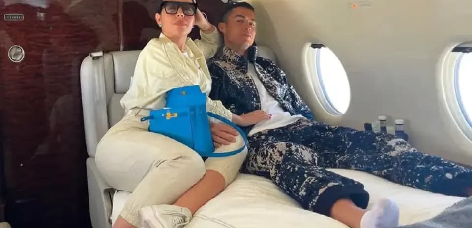 Georgina Rodríguez domina el jet privado de ₦96 mil millones de Cristiano Ronaldo tras su boda lujosa Georgina Rodríguez domina el jet privado de ₦96 mil millones de Cristiano Ronaldo tras su boda lujosa
