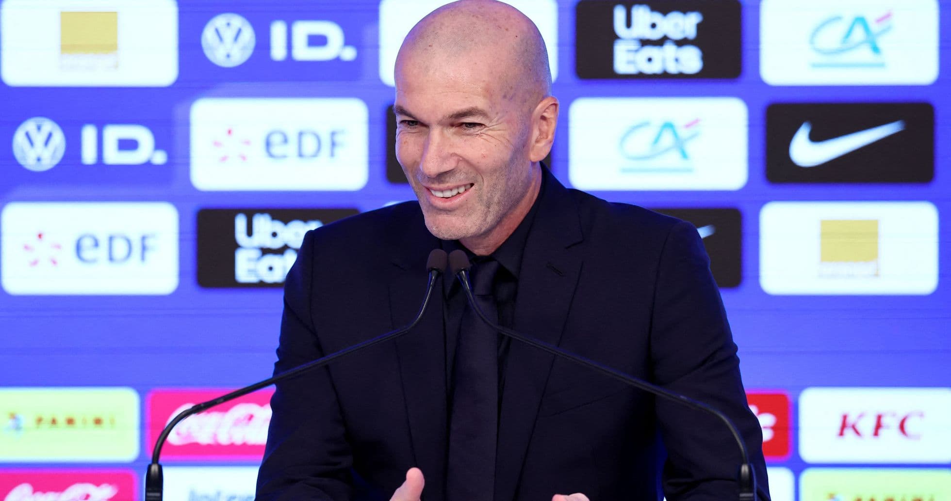 Raphael Varane revela qué esperar del nuevo estilo de Francia con Zidane Raphael Varane revela qué esperar del nuevo estilo de Francia con Zidane